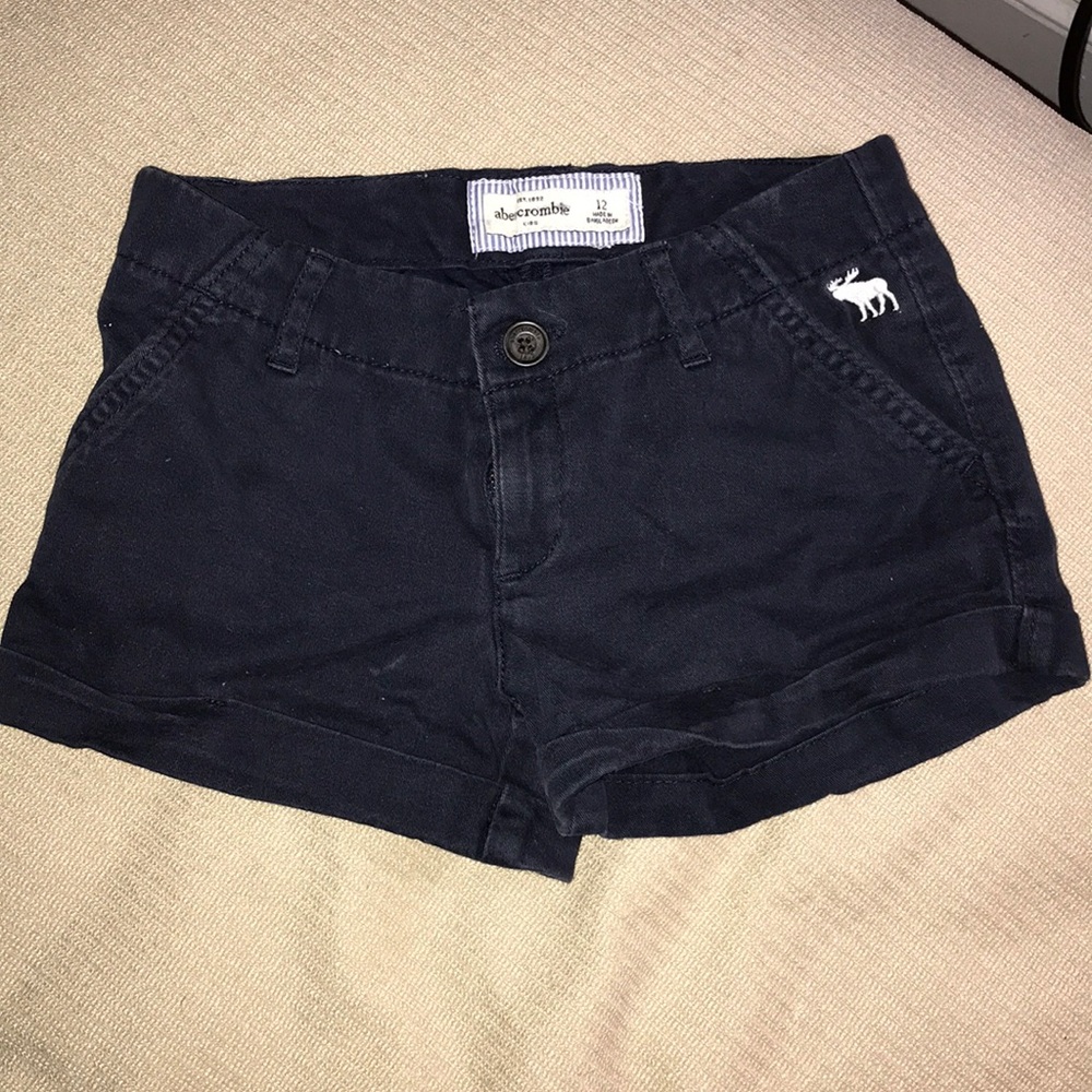NWOT Abercrombie kids navy shorts, great shape